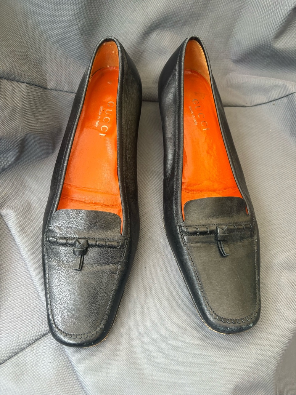 Gucci women’s Black Leather Loafers with Orange Insole
